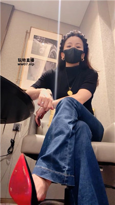 k5m15ceiw24.jpg