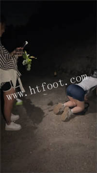 003000zhbbq1ldh3gl2if8.jpg