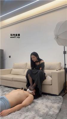 m0p14cmchkx.jpg