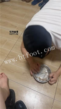 013705zb00574j740e00er.jpg