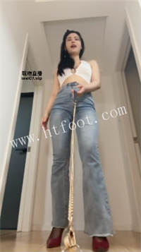 014011glz1bkl3rez1e52y.jpg