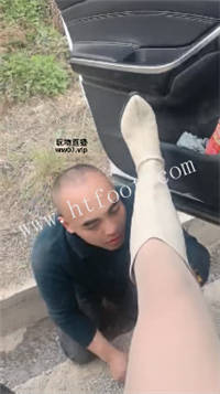 023207wmj93mlm9xmzille.jpg