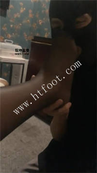 025127f9rrmsls1i70lor1.jpg