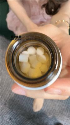 a5tsaag3zfx.jpg