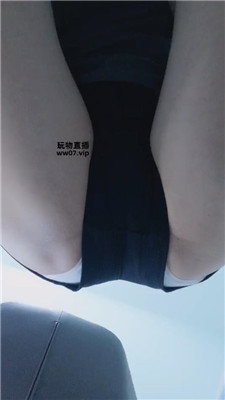 204jh3hch4p.jpg