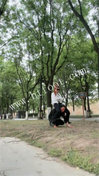 040759wzz667zr97eyf7z7.jpg