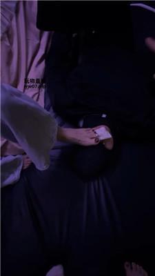 nmza05hofl0.jpg