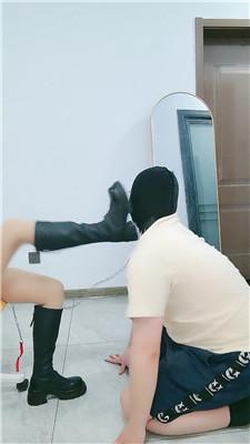 iu3a5e2qrvn.jpg