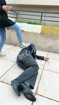 025448taqg0kruf0ju025f.jpg