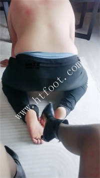 054642ei0iizly6dotzxib.jpg