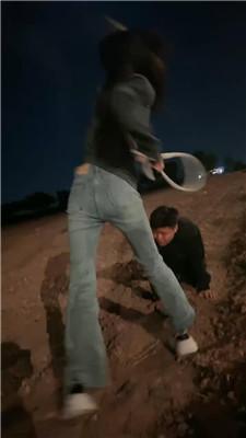 ddz4az05imy.jpg