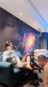 045702ixfxuyegewbyxcmm.jpg