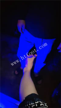 060250db9bf50afu21boq1.jpg