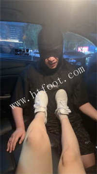 060807xqq171ux4hhoeyy1.jpg