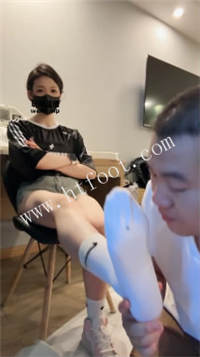 061046cg8pyo4y4y71zymy.jpg