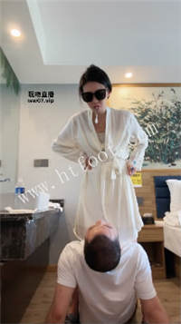 061134akjgmmpij924gq8l.jpg
