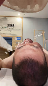 061136jd2444wfd7q2g477.jpg