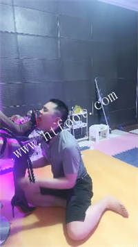 023037uu6882l21a6lp5gb.jpg