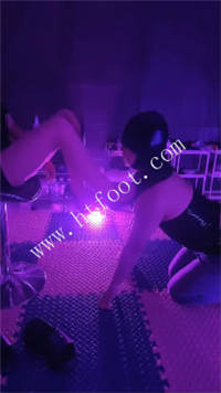 023438xw0falccyzclow3o.jpg