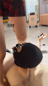 023850iqruyvk7s75qurus.jpg