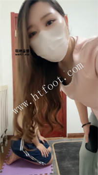 043122erototuoo21hk2pc.jpg