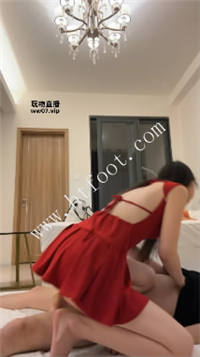 055111dsj8sjloiss28yx2.jpg