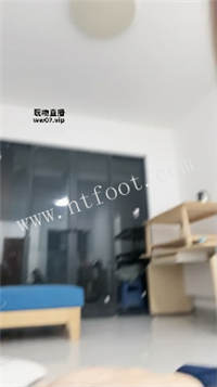 023751ucuc68hssh8nv177.jpg