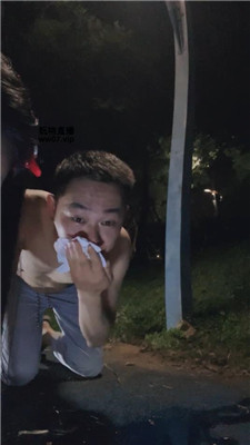 dy5jbuypbwb.jpg