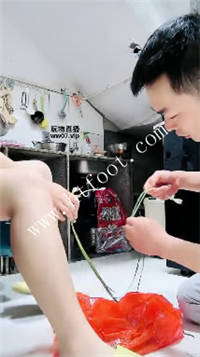095037amyashvs46q66fck.jpg