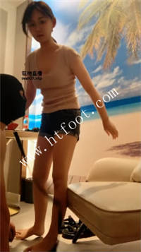 101155czngxh915ushrsh1.jpg