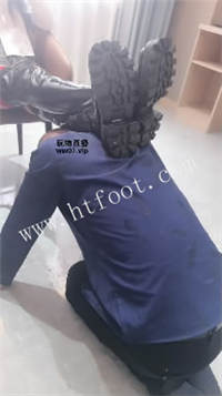 041707flmrr1tlds7sqir3.jpg