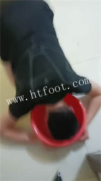 045958v1xiig1z23x2ag37.jpg