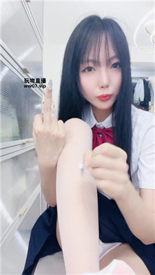 zi15f5mzpxl.jpg