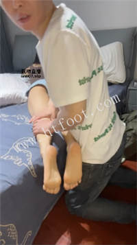 075210y9s2a5612a4qtaaa.jpg