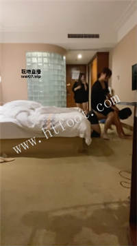 080239xsf9r7r0rdrooogp.jpg