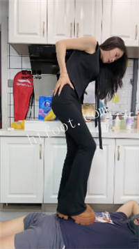101501pbd9y9zy897bilwd.jpg