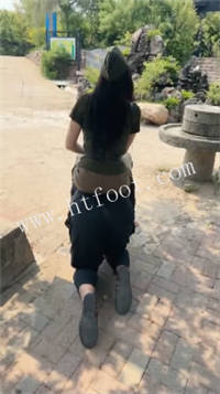 095400mvsee9cs1r7r844l.jpg