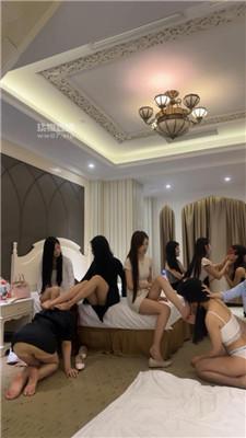 k1qv33kqiwj.jpg