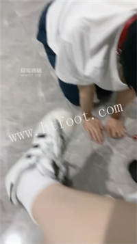 105105if0lclc77cav9hl3.jpg