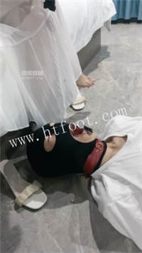 105106utctt4czd4tt2t92.jpg
