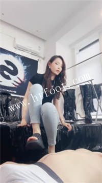105223l61wr86rgww3ag4r.jpg