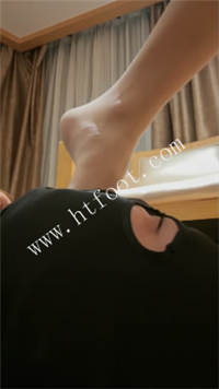 124141k9eq5v0zv0qp432p.jpg