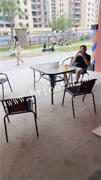 153032c9zkcl9zmv97ch2c.jpg