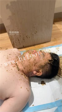 153404ai1iuxuejqjxemui.jpg