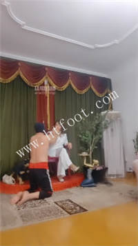 131207tl5blcrlzeuv1cvr.jpg