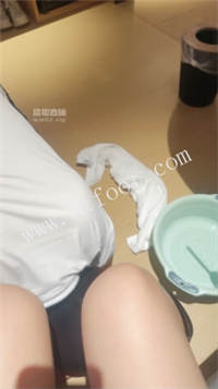 132441ehs9icss71199h17.jpg