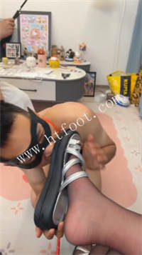 125550y525nr2tv5mmm9cd.jpg