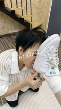 125816hmj888um8tzjammd.jpg
