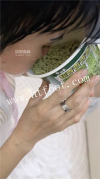 125819artr5z17n01u3u33.jpg