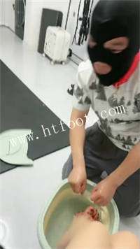130306bv8sqqusooov4zku.jpg